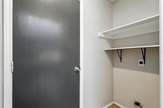 Building Photo - 10405 Belfort Dr