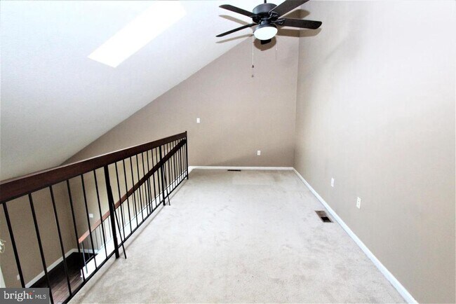 Building Photo - 604 Ravens Crest Dr