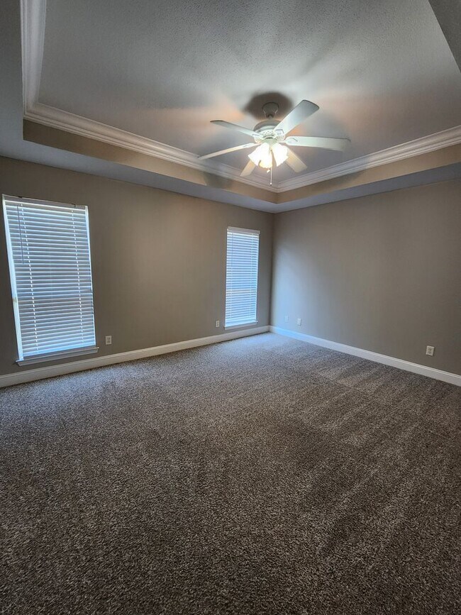 Building Photo - Spacious & Modern Ray City Retreat with Large Lot & Privacy!