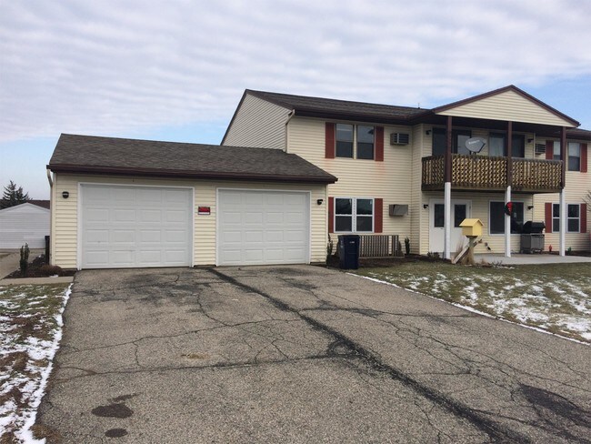 Building Photo - 450 Stratford Way