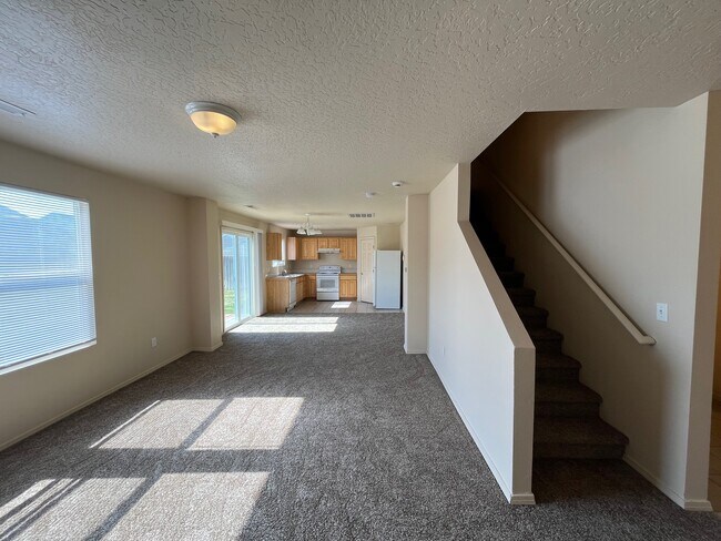 Building Photo - 12873 Alicia St