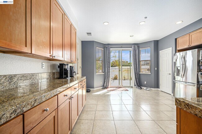 Building Photo - 355 Pebble Beach Dr