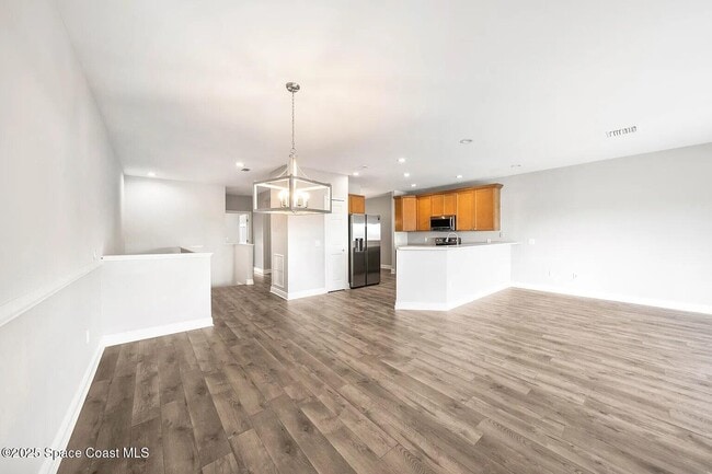 Building Photo - 2552 N Hwy A1A