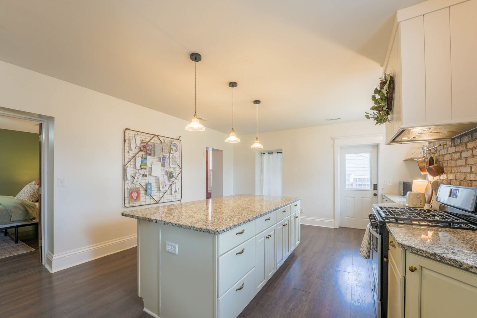 Building Photo - 1420 N 3rd St