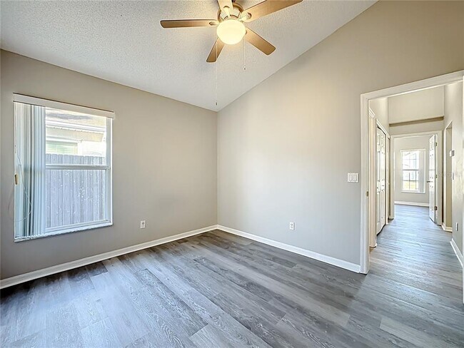 Building Photo - 13642 Emeraldview Dr