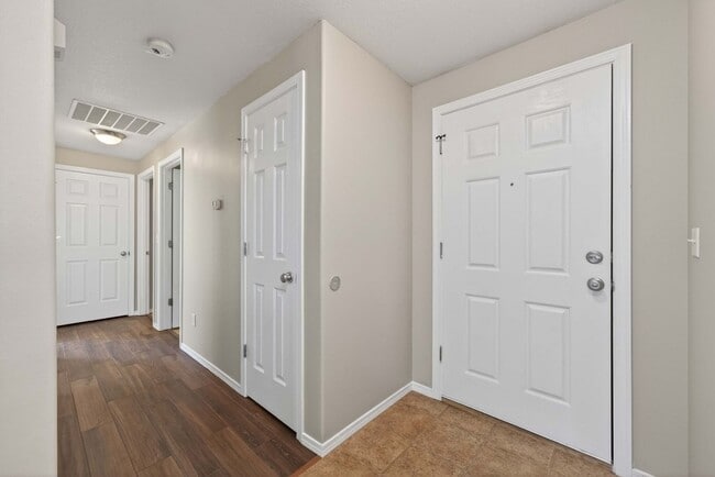 Building Photo - Beautiful Single-Level Home with Private Backyard