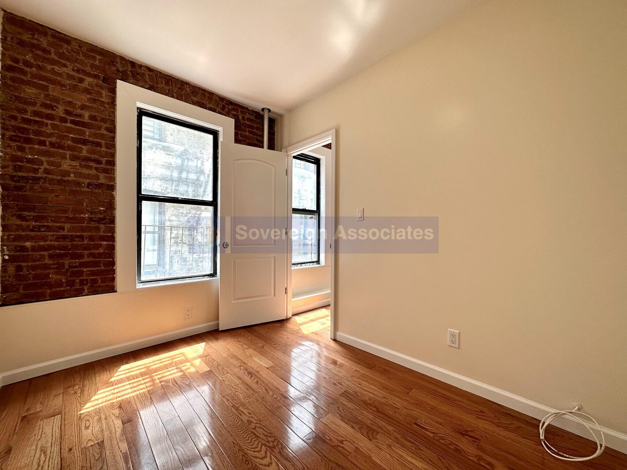 Building Photo - 498 W 159th St