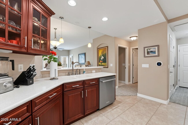Building Photo - 5350 E Deer Valley Dr