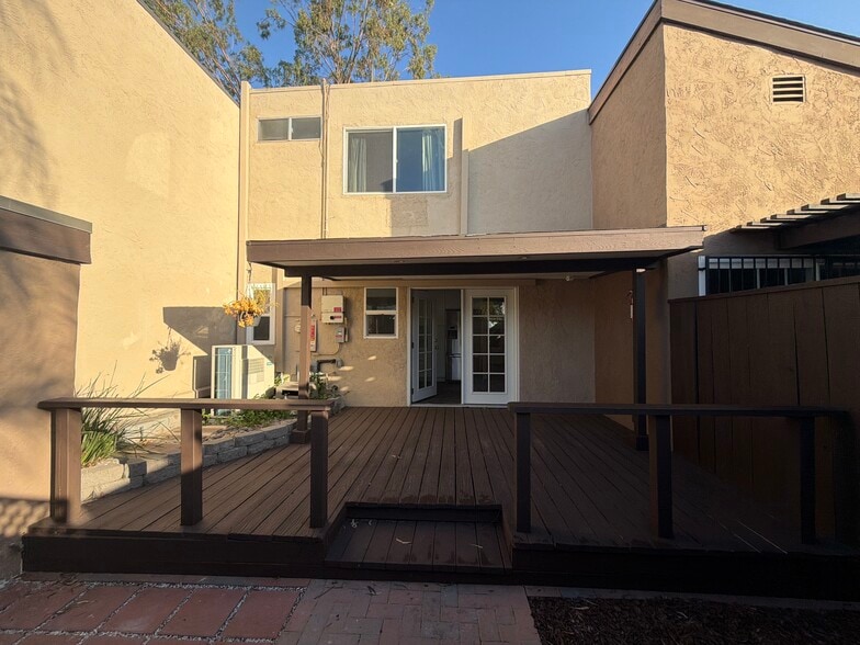 Building Photo - 1565 Mendocino Dr