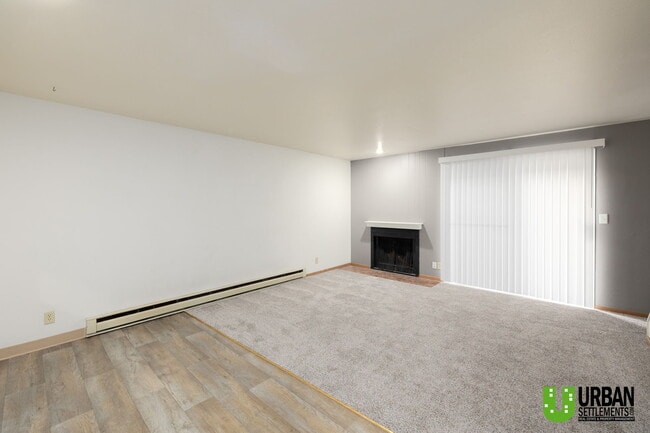 Building Photo - 3129 E 29th Ave