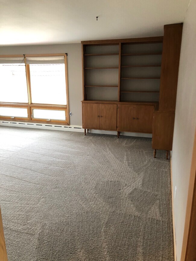 Family Room - W63N139 Washington Ave