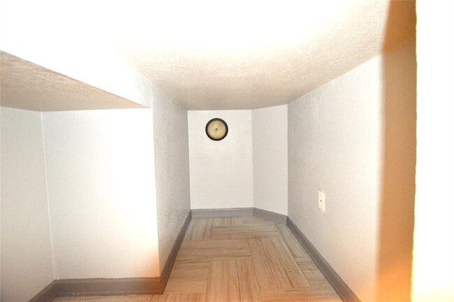 Building Photo - 2 Arnica Ct