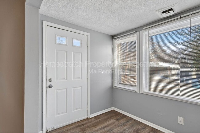 Building Photo - 5459 Hamilton Ave