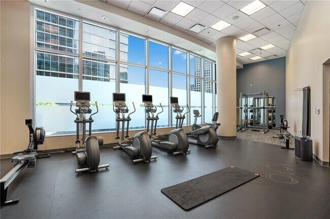Building Photo - 1080 Peachtree St NE
