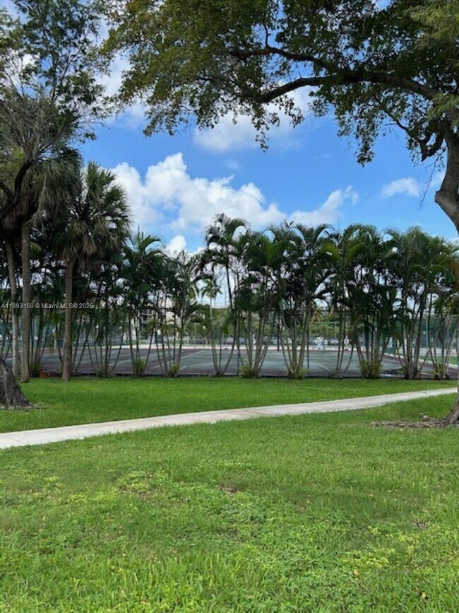Building Photo - 8540 SW 133rd Avenue Rd