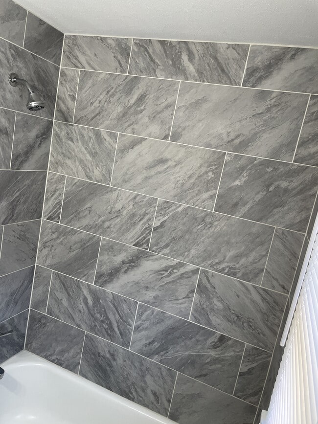 Building Photo - 1203 Madison St