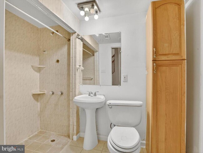 Building Photo - 3844 Koval Ln