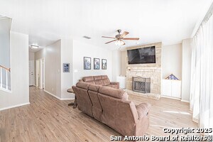 Building Photo - 132 Las Palomas Dr