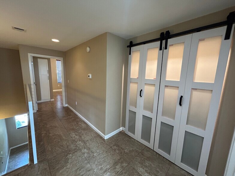 Building Photo - 6605 N 93rd Ave