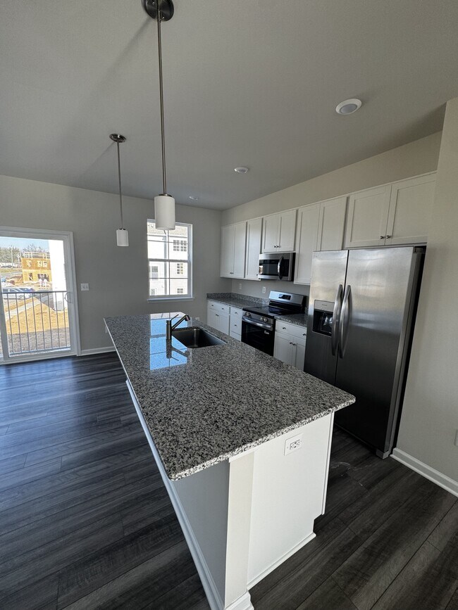 Building Photo - 113 Canning Rd