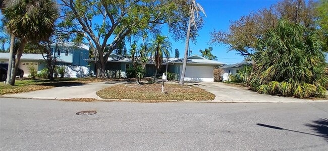 Building Photo - 4397 Harbor Hills Dr