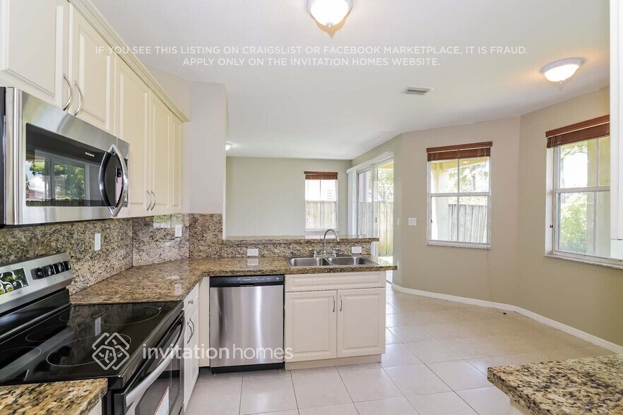 Building Photo - 16425 SW 84th St