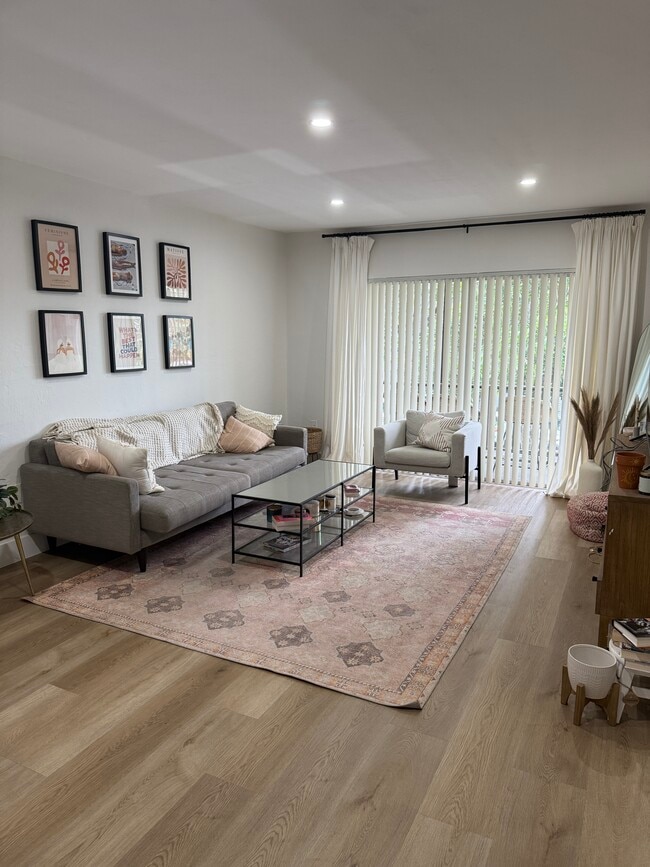 Building Photo - 7953 SW 104th St