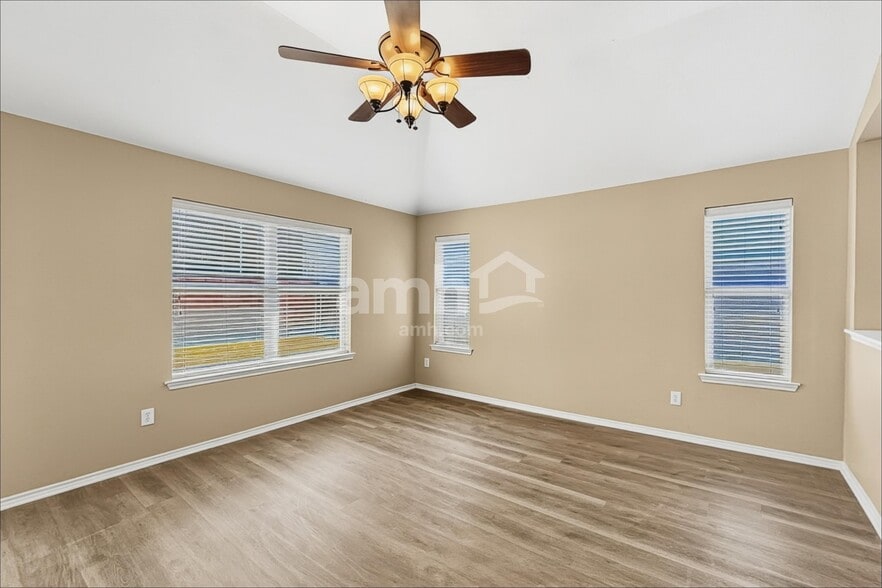 Building Photo - 2729 Lone Ranger Trl