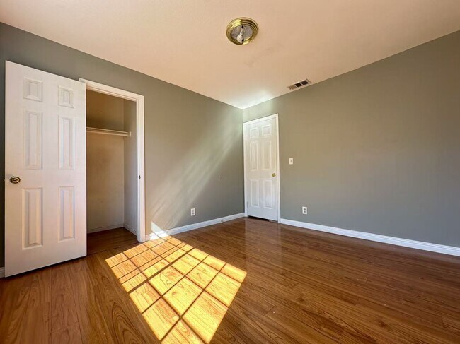 Building Photo - 3 Bedroom home for leasing in La Puente