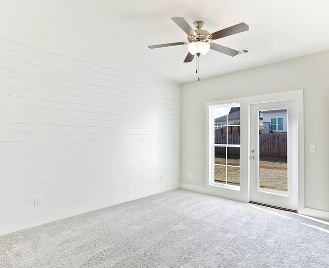 Building Photo - 1073 Burrow Cir