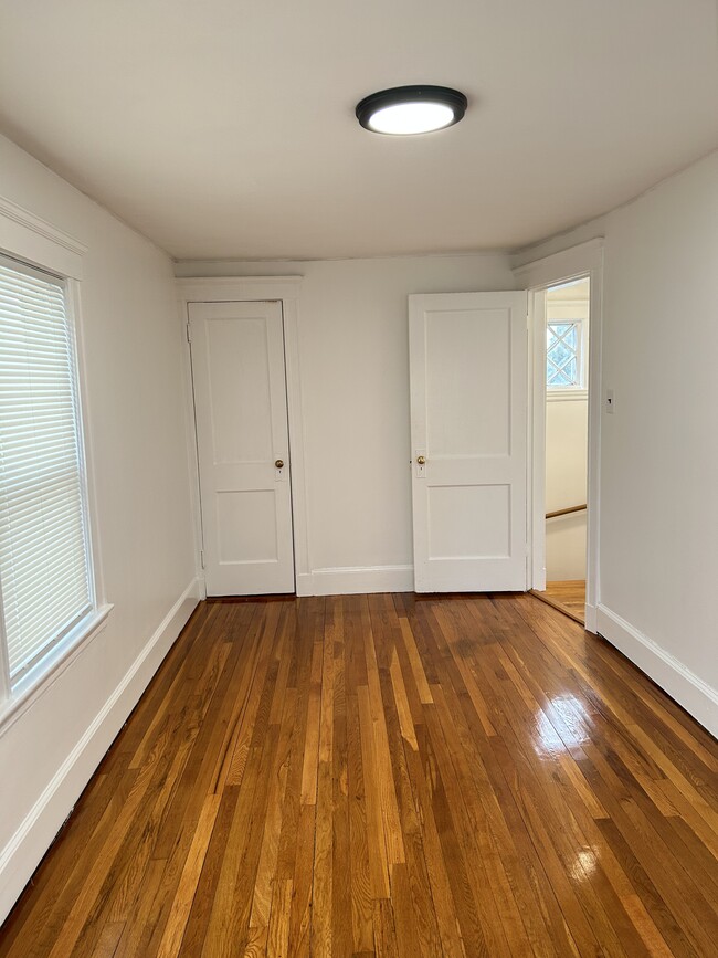 Building Photo - 80 Montclair Ave