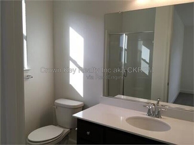 Building Photo - 3831 Comstock Pl
