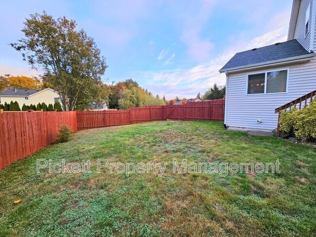 Building Photo - 1181 Landover Pl