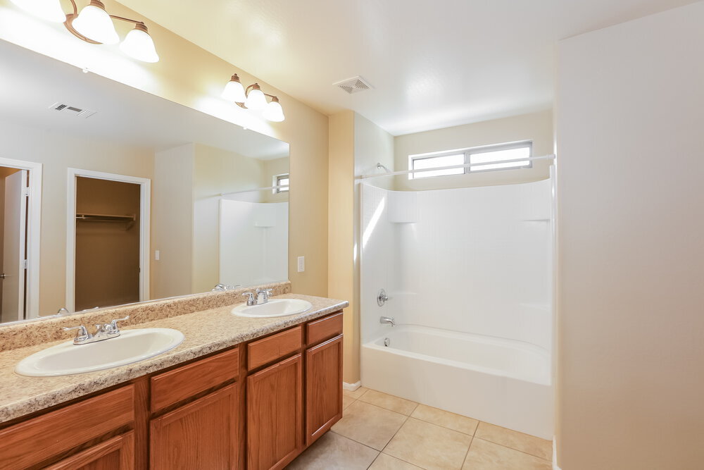 Building Photo - 4621 W Carson Rd