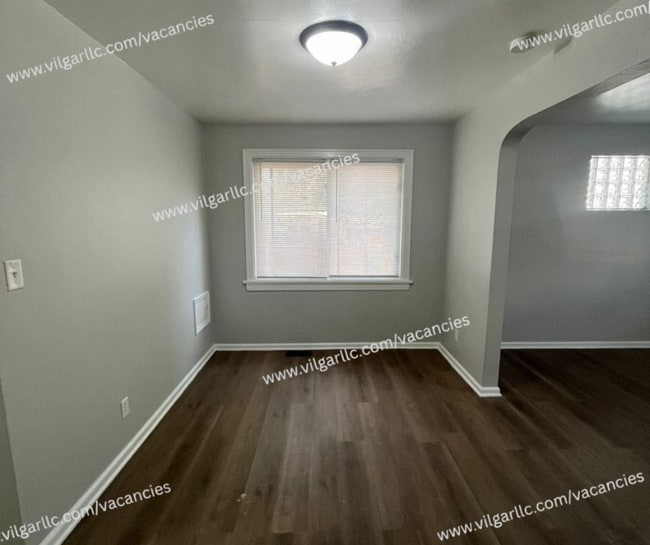 Building Photo - 4110 Drummond St