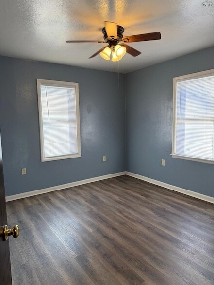 Building Photo - 1019 Harris Ln