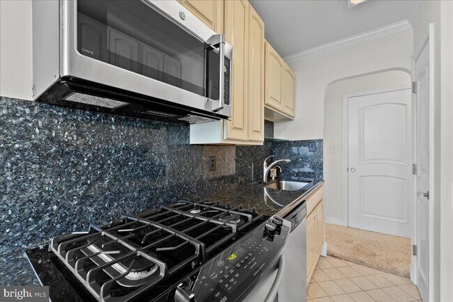 Building Photo - 501 Slaters Ln