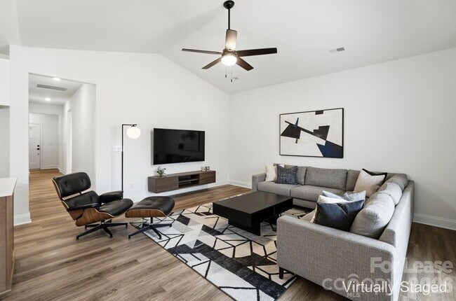 Building Photo - 197 Dale Dr