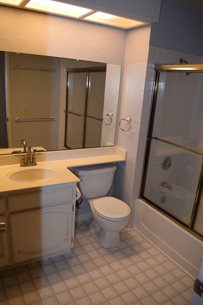 Building Photo - 6830 Paseo Del Sol Way