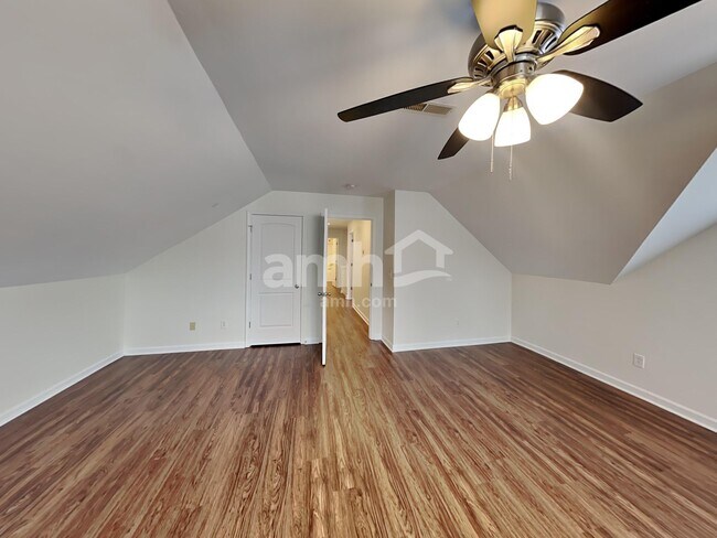 Building Photo - 3318 Diamond Ct