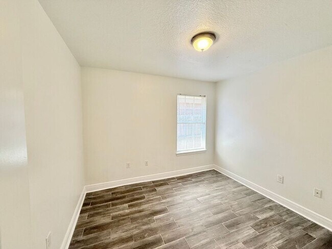 Building Photo - 4766 Ashley Pl Blvd