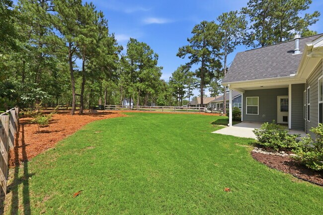 Building Photo - 511 Pondpine Ln