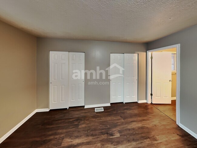Building Photo - 447 S 1250 E