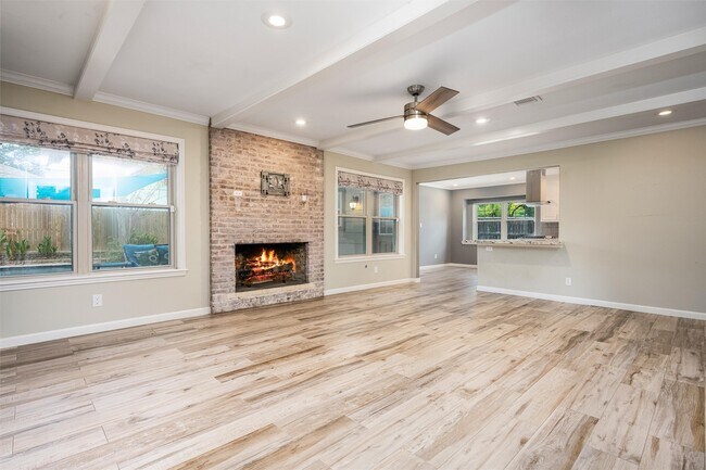 Building Photo - 14602 Oak Bend Dr