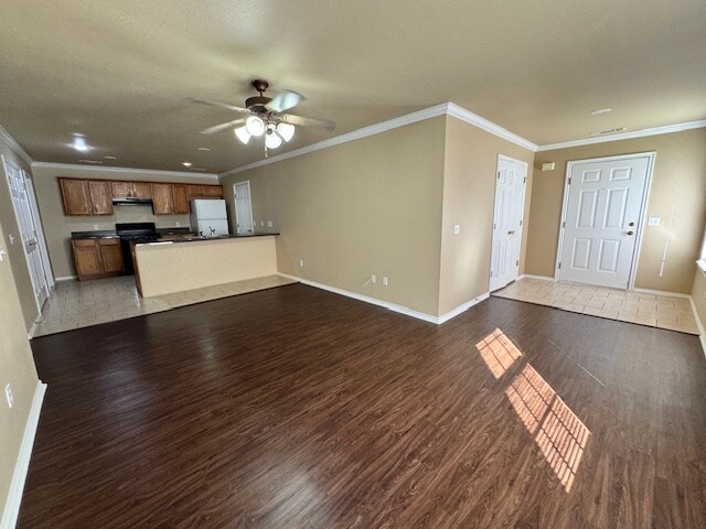 Building Photo - 1603 Evening Shade Dr