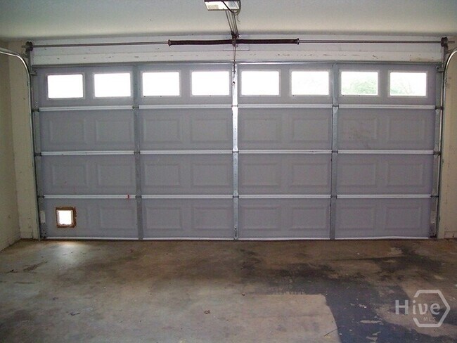 Building Photo - 141 Wakefield Dr