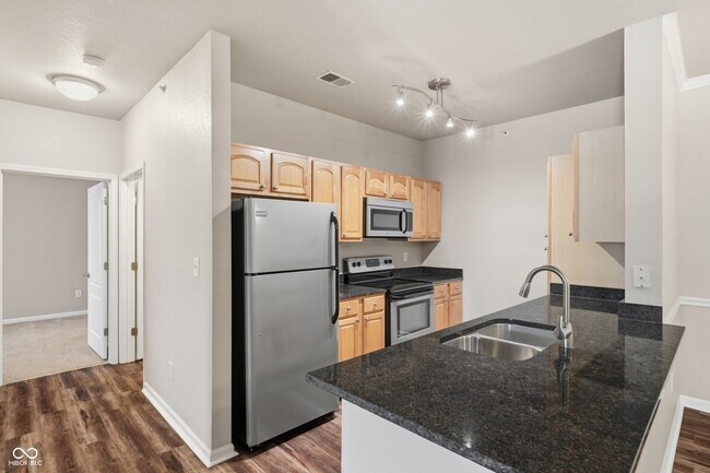 Building Photo - 12833 Tradd St