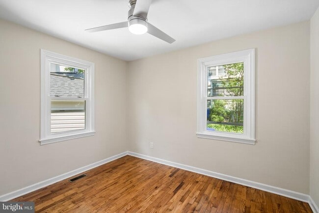 Building Photo - 2108 S Dinwiddie St