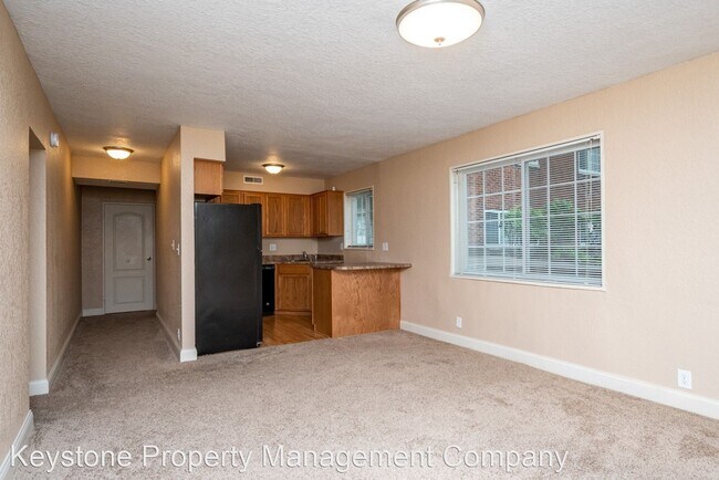 Building Photo - 2 br, 1 bath House - 401 Grandview Court