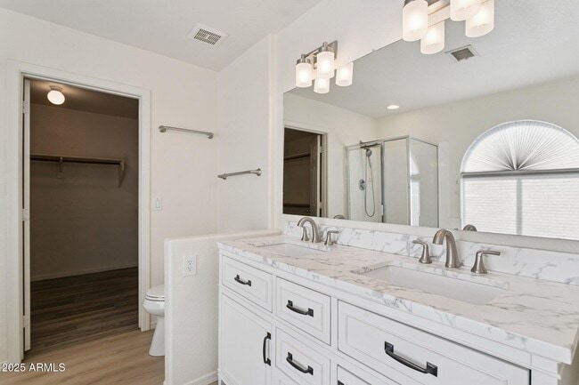 Building Photo - 17606 N 17th Pl